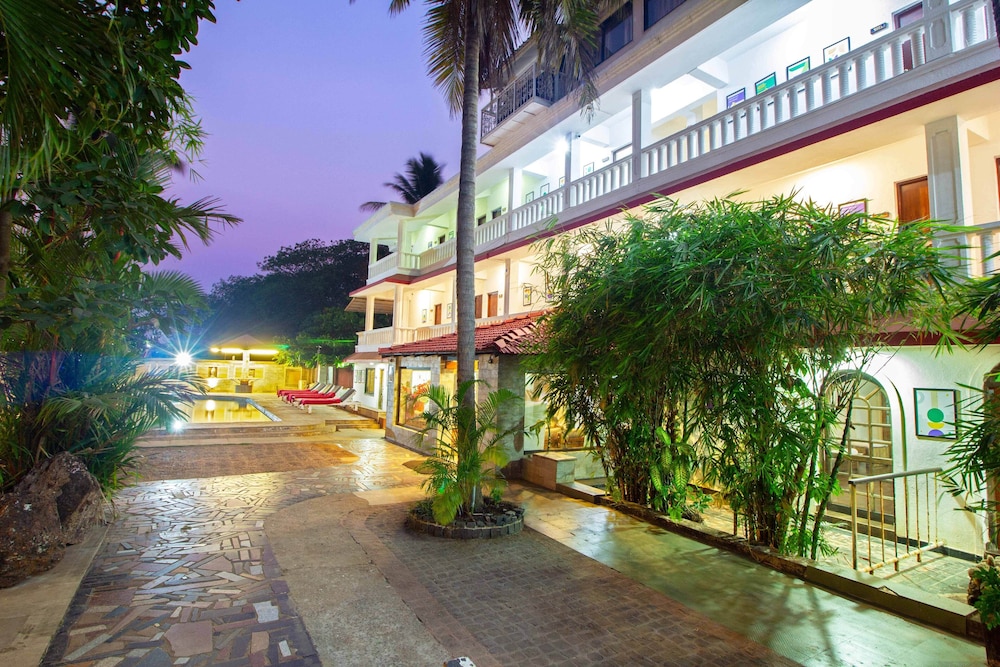 Oyo 4977 Kristal Sands Beach Resort 69/78