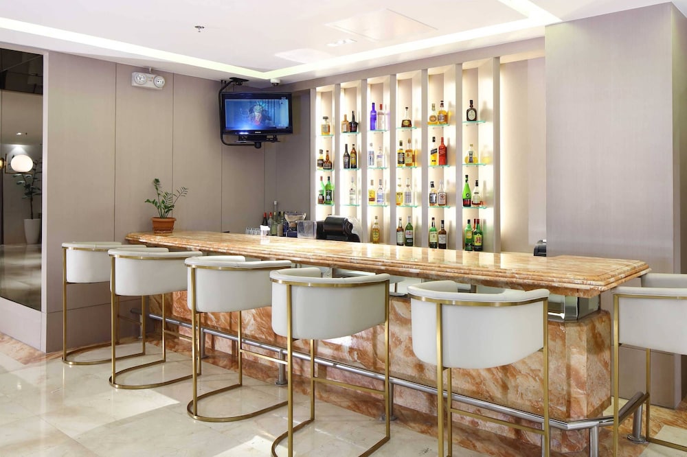 City Garden Suites Manila 57/69