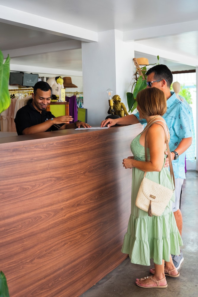 Parguera Plaza Hotel 5/50