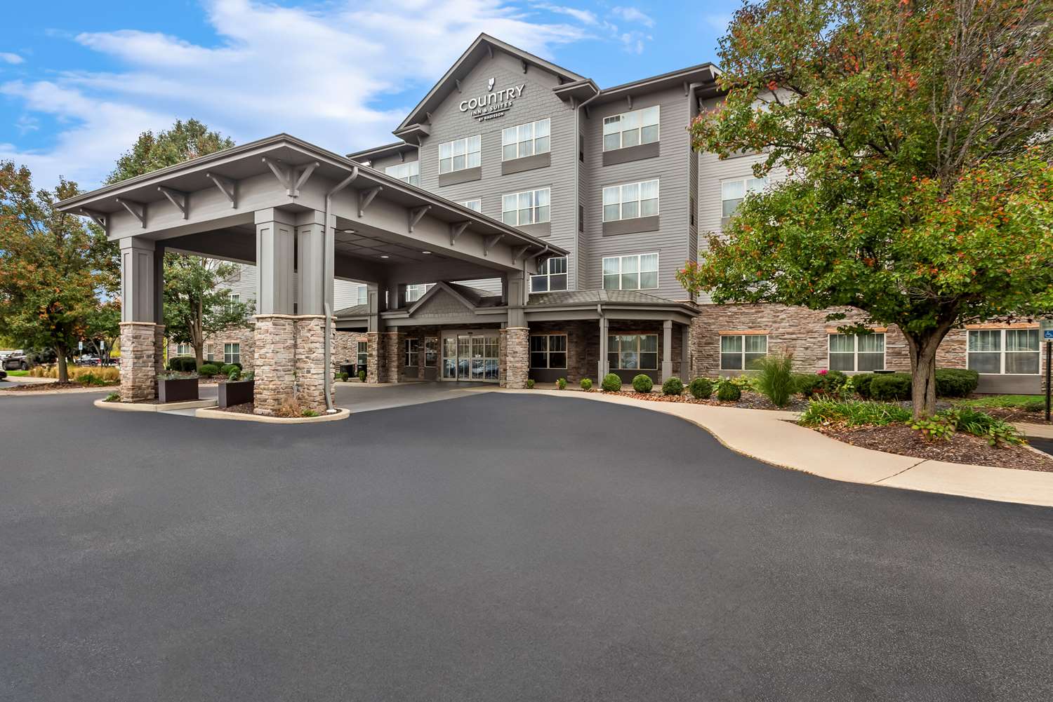 Country Inn & Suites By Radisson Portage IN 20/23