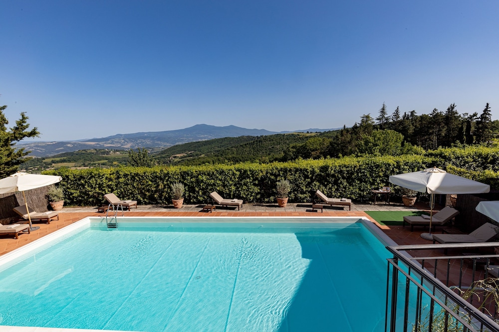 Si Montalcino Hotel & Restaurant 41/68