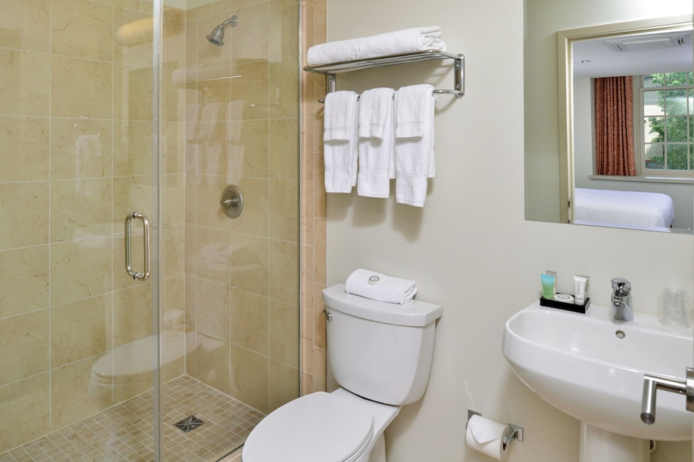 Grand Eastonian Suites Hotel 19/79