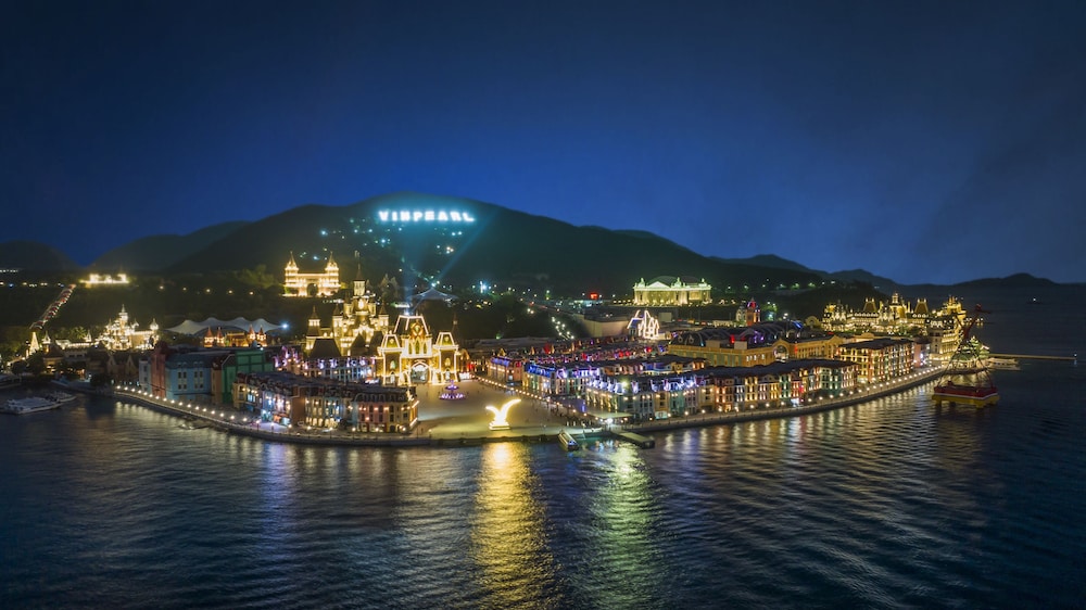 Vinpearl Beachfront Nha Trang 72/74