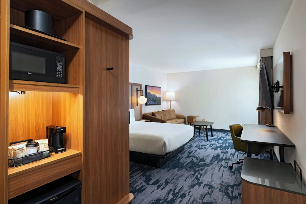 Fairfield by Marriott Inn & Suites Austin Downtown 49/50