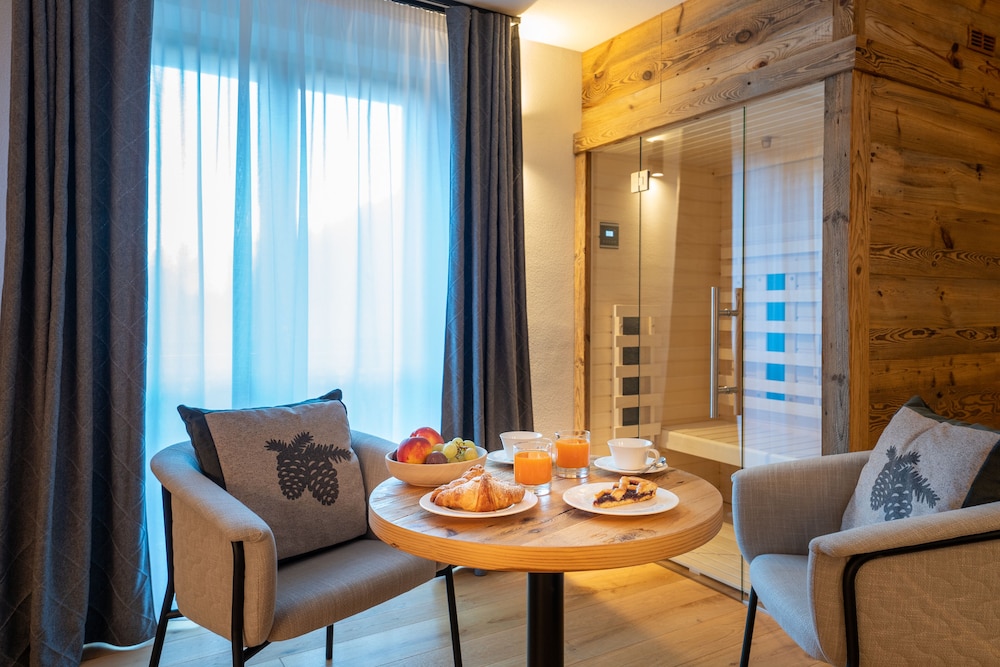 Hotel Lo Scoiattolo 46/71
