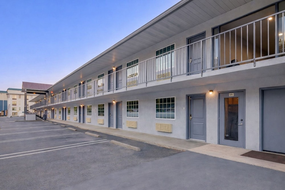 Quality Inn Kodak Sevierville 59/69