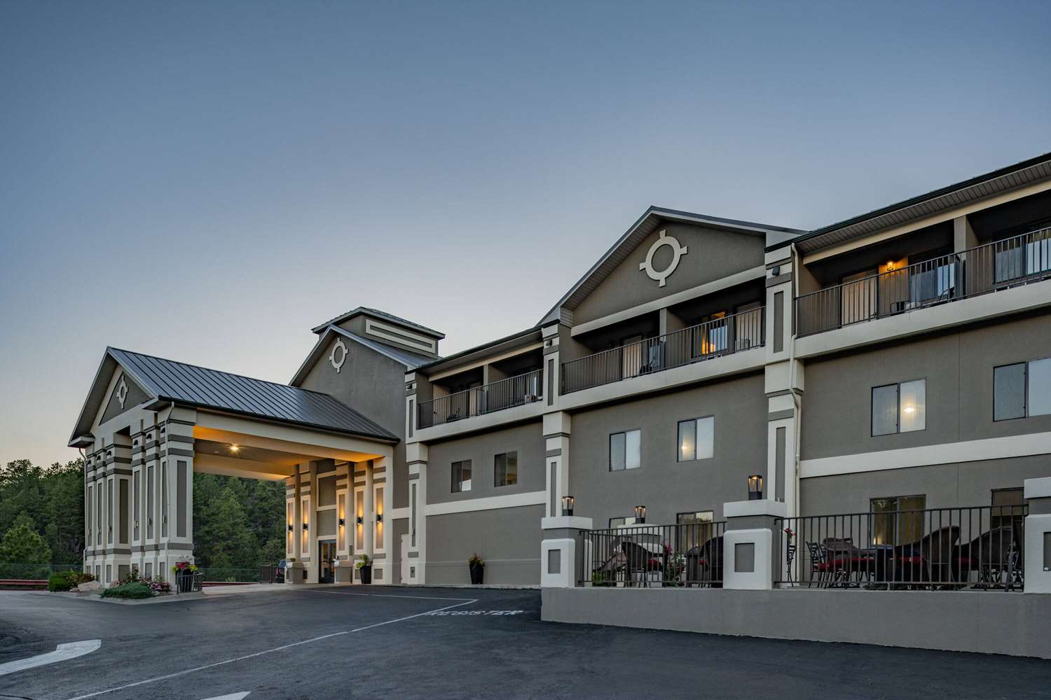 Baymont By Wyndham Keystone Near Mt. Rushmore 28/35
