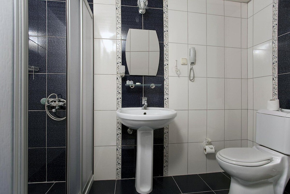 Diamore Hotel 30/31