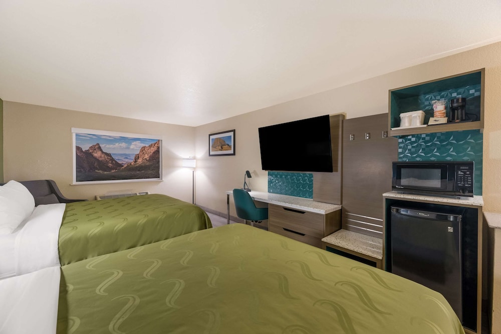 Quality Inn Alpine 13/33