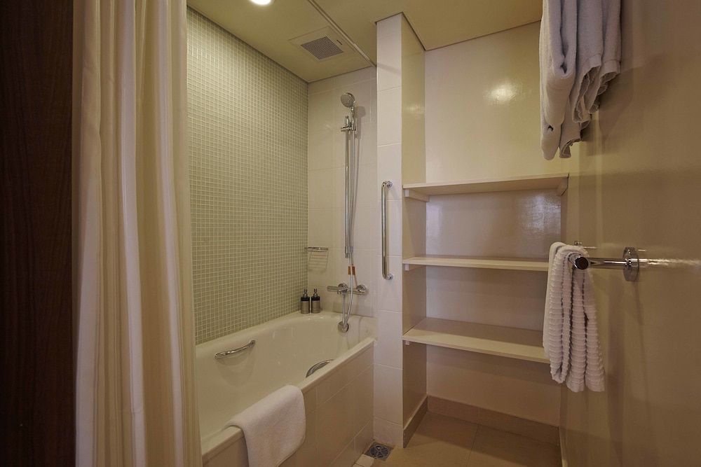 Axia South Cikarang Service Apartment 74/75