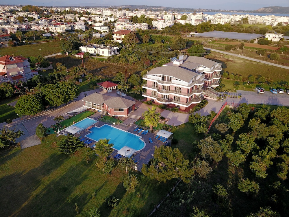 Ionionstar Hotel 43/48