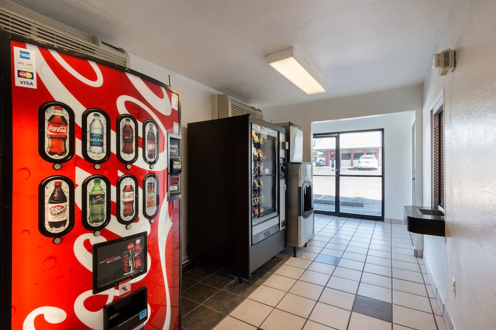 Motel6 Austin, TX - Airport - South 41/58