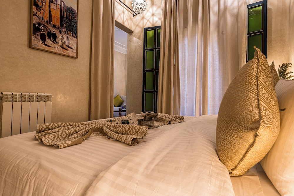 1 BEDROOM, PREMIUM, DOUBLE BED