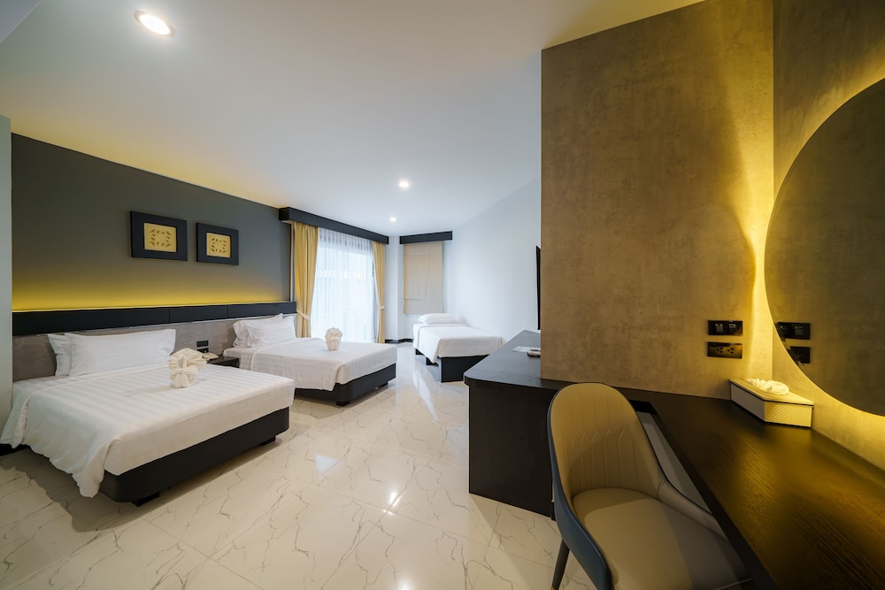 LHC Hotel and Resort 34/75