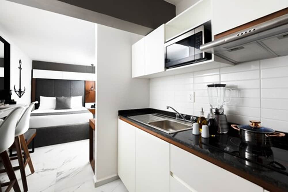 Seven Boutique Apartments 54/55