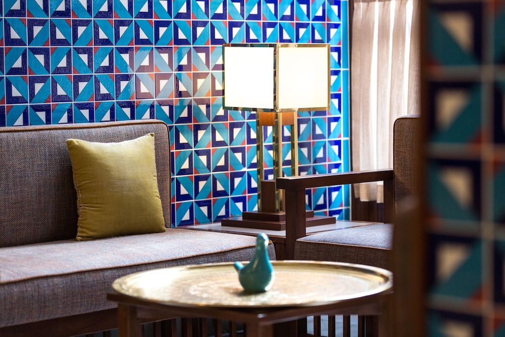 LALAHAN HOTEL 43/61