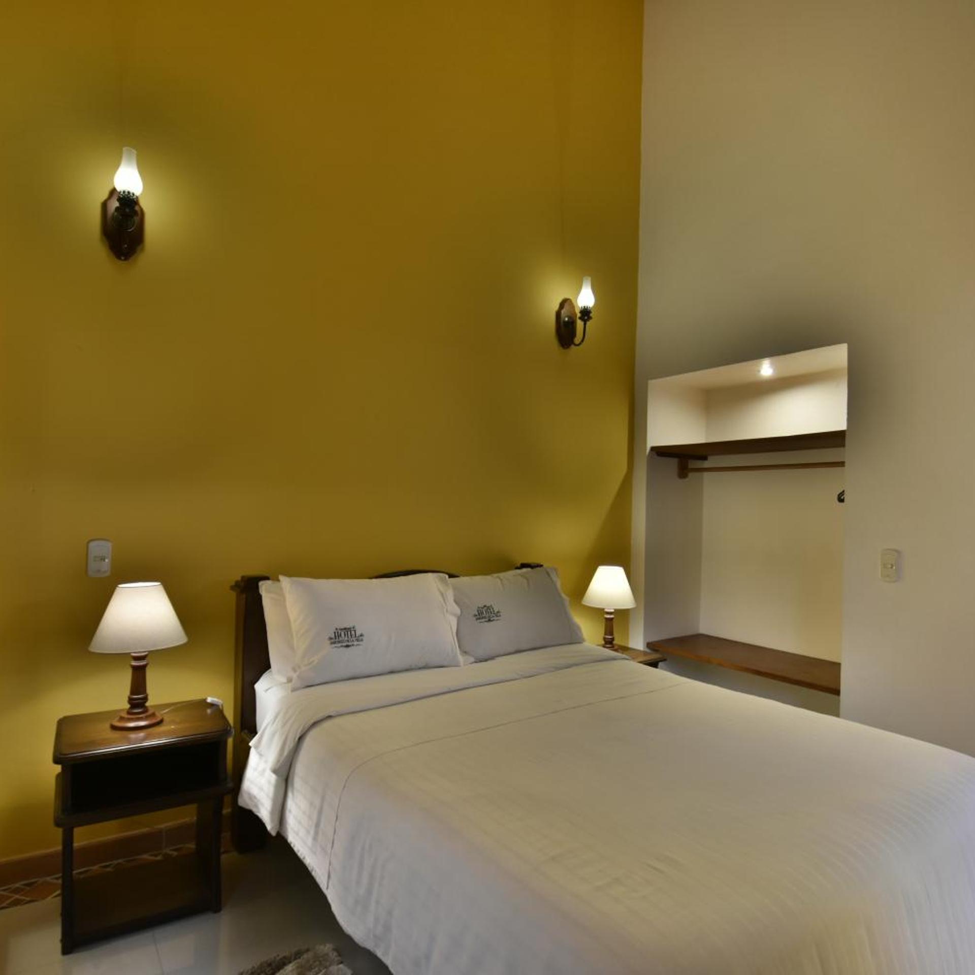 Hotel Jardines De La Villa 22/29