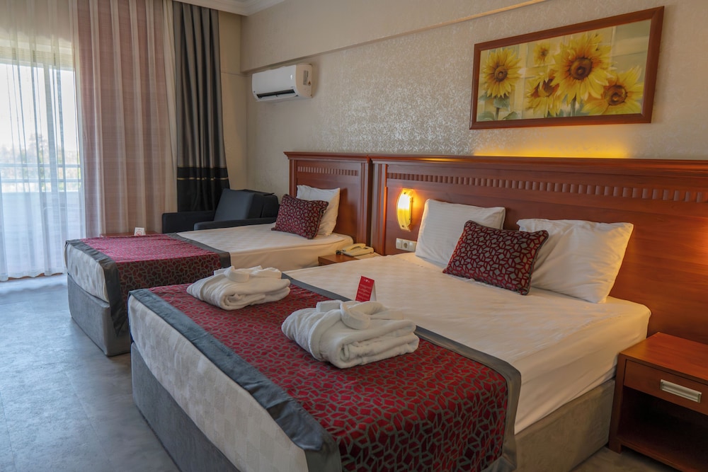 Standard, Double and Twin Beds, Land View, Large، Casa Fora Beach Resort 3/6