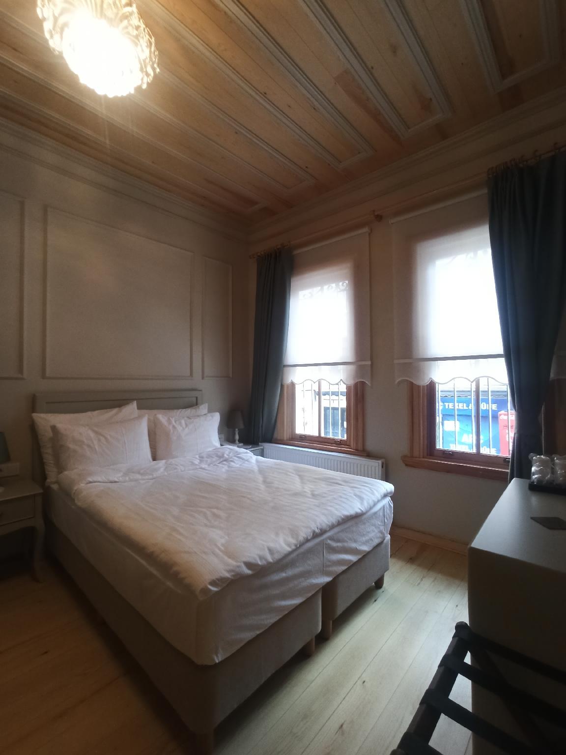 Basement, Double Bed