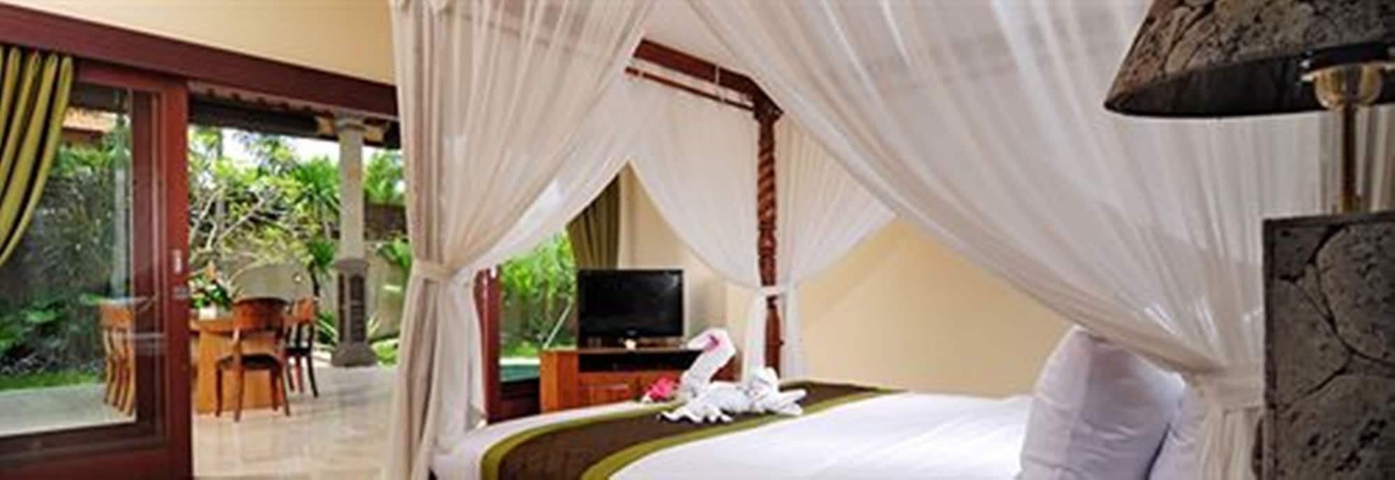 3 BEDROOMS, VILLA, PRIVATE POOL