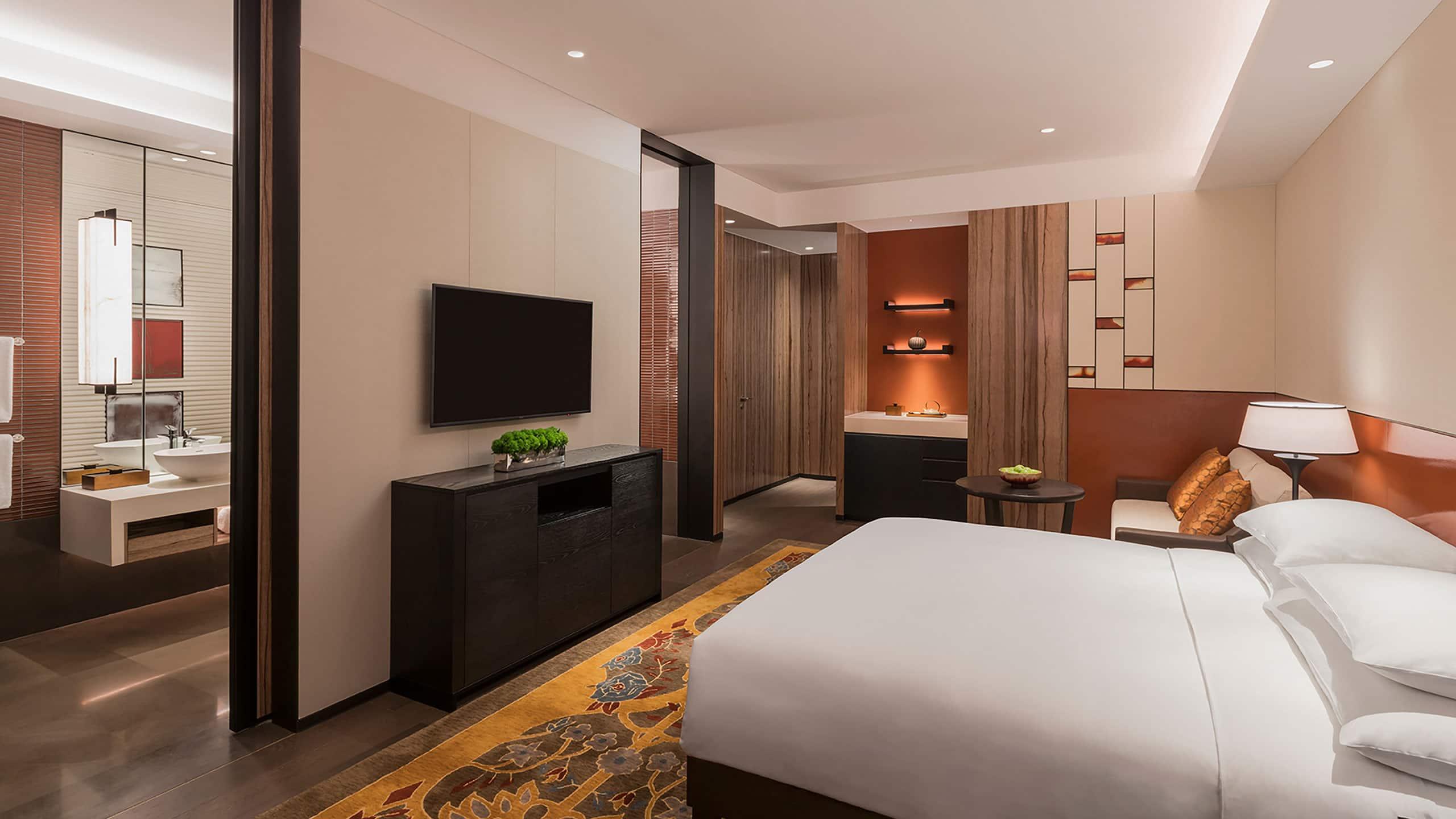Room, King Bed
