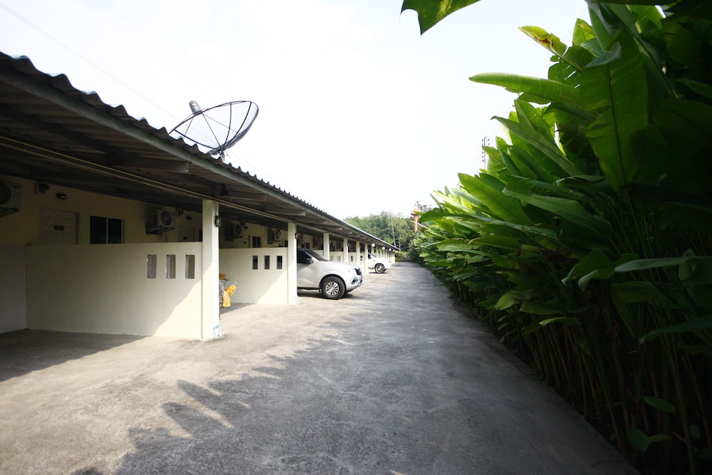 Mee Rak Resort 29/31
