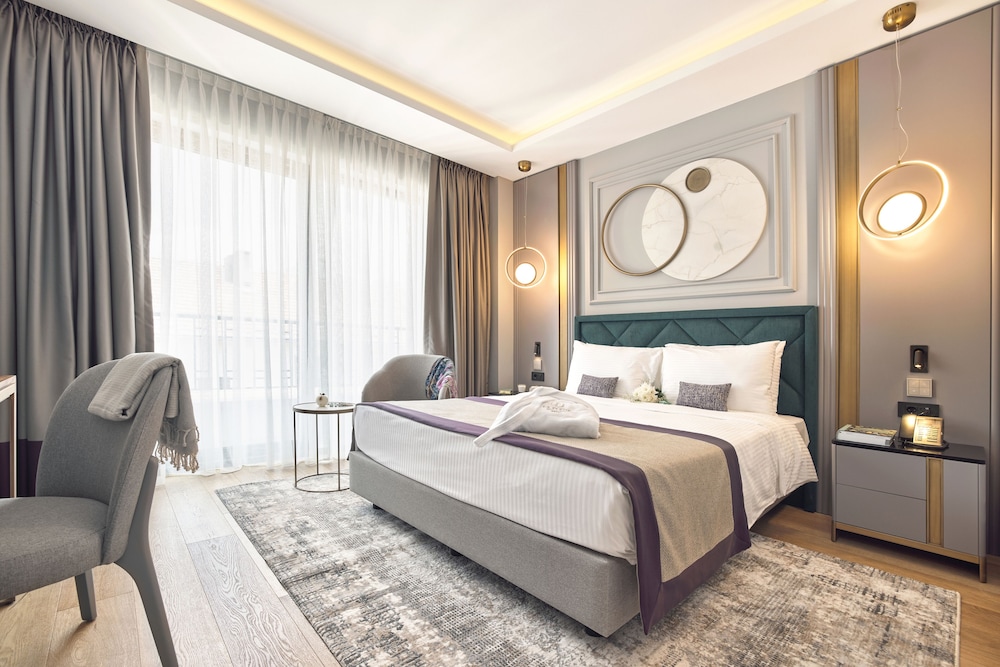 LA FLEUR BOUTIQUE HOTEL 2/21