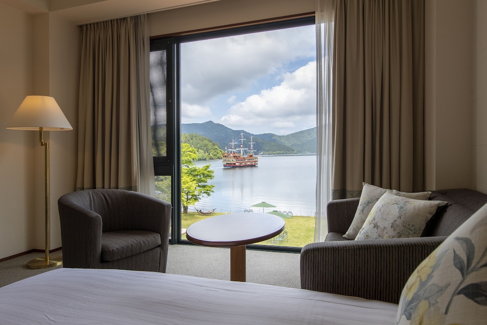 Hakone Hotel 44/72