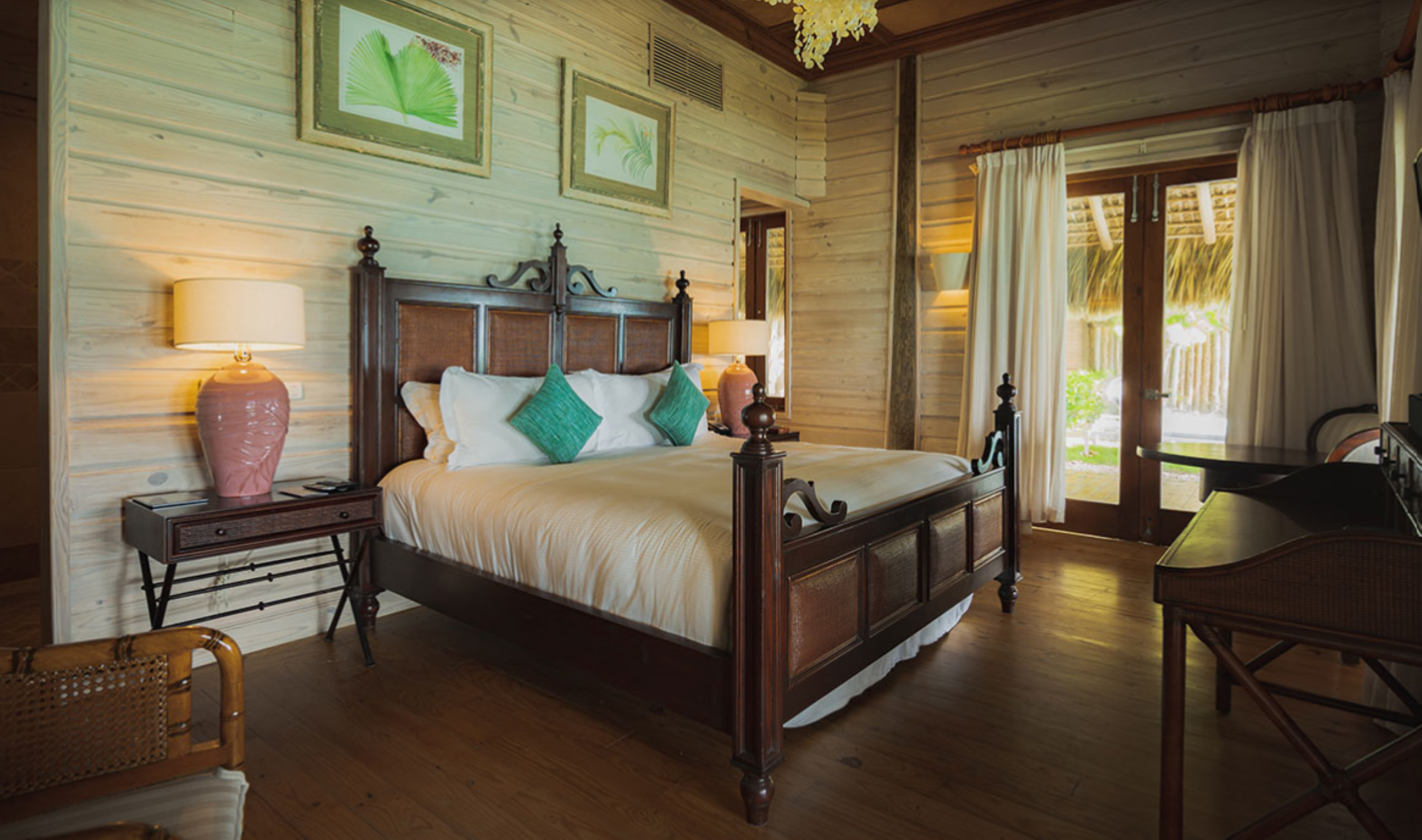Bungalow, King Bed, Ocean Front