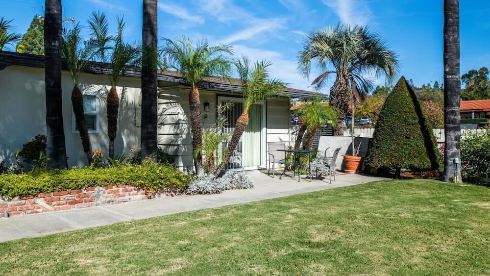 Fallbrook Country Inn 58/65