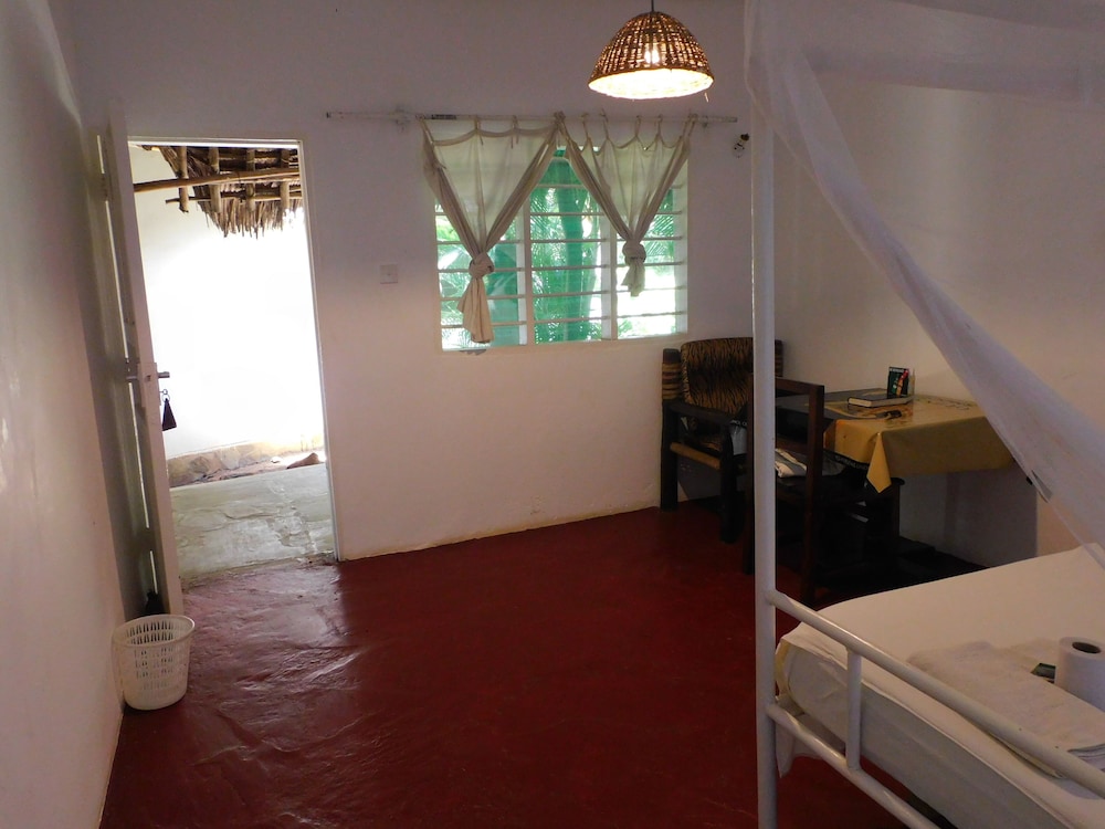 Travellers Inn Resort Malindi 16/34