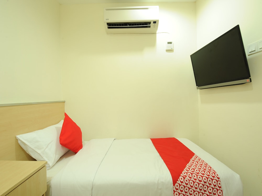 OYO 1055 Batu Caves Star Hotel 13/17