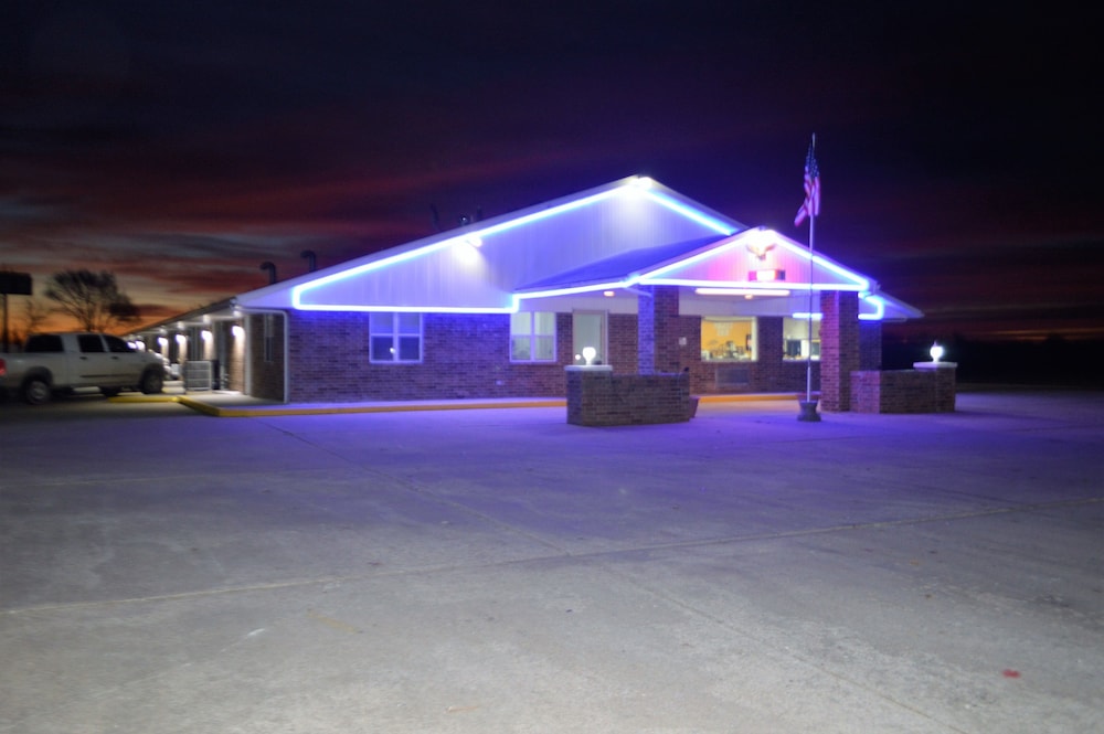Night Inn 41/53