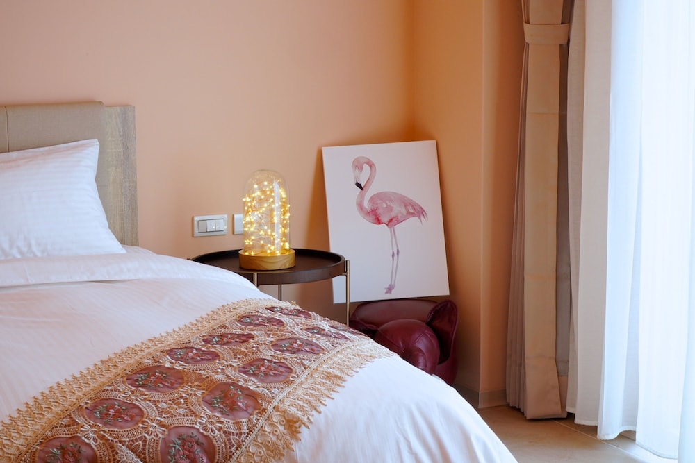Little Piggy B&B 10/28