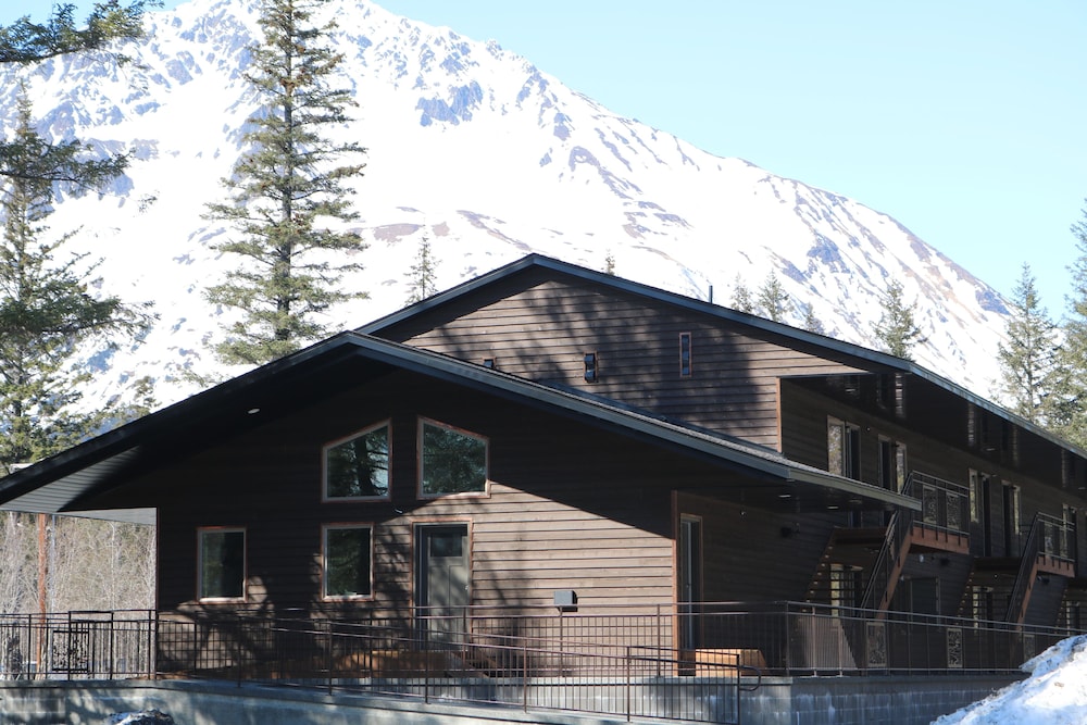 Spruce Lodge 6/49