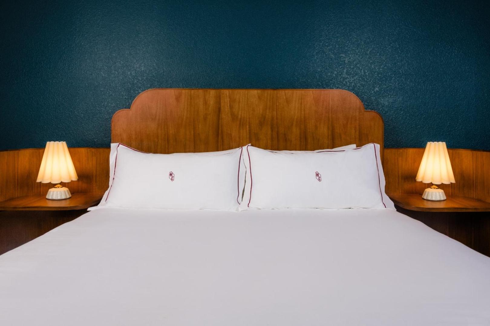 CHALET, KING BED, ACCESSIBLE