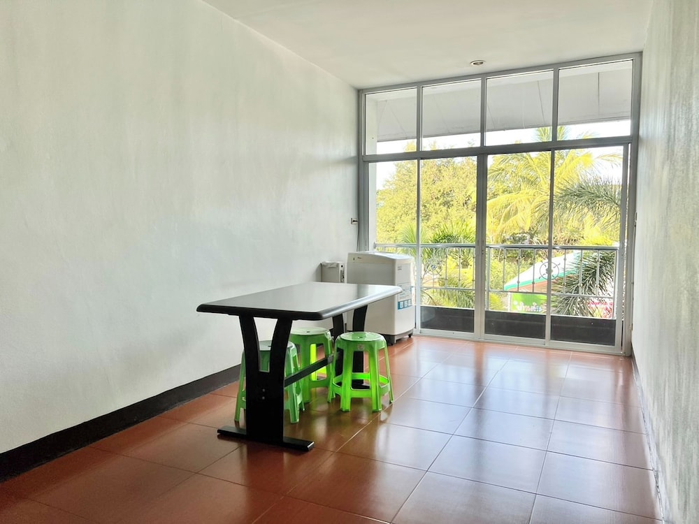 Banton Resort 6/50