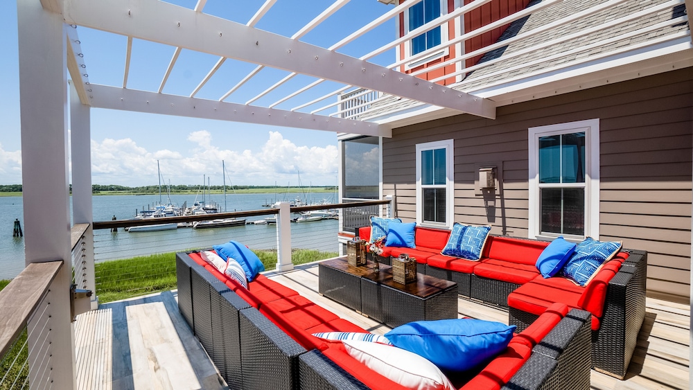 Regatta Inn 33/64