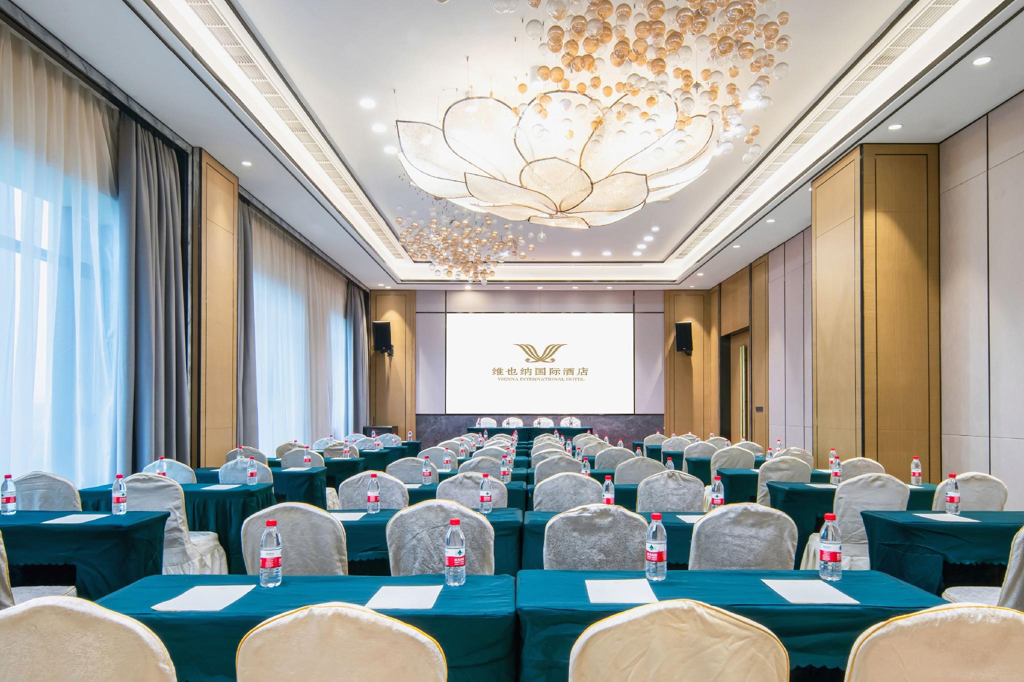 Vienna International Hotel (Hangzhou Xiaoshan Airport Yaqian) 31/34
