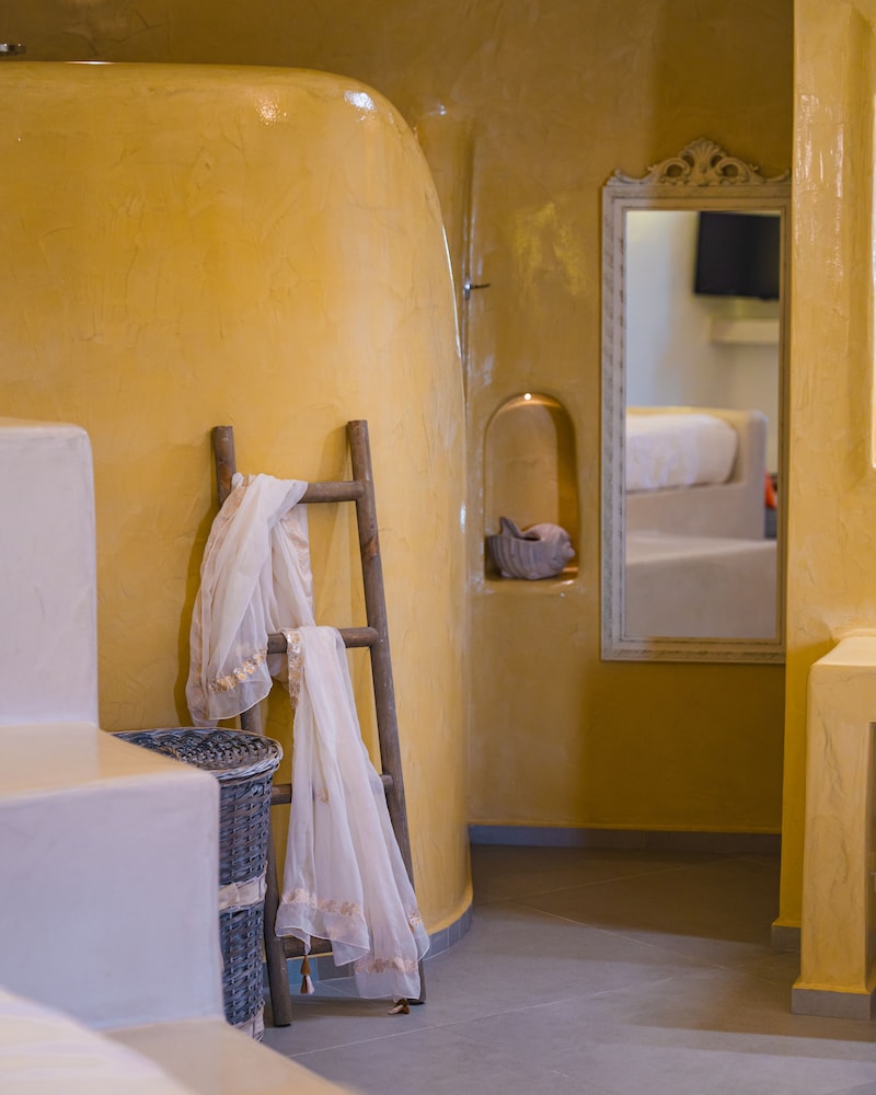 Santoterra Antigua Luxury Suites 49/50