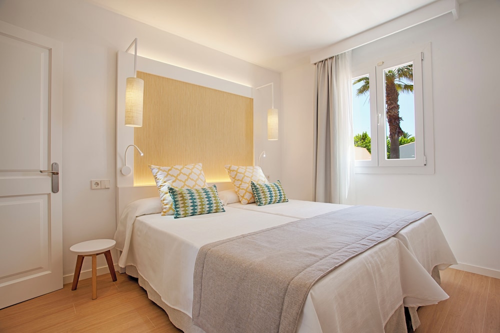 Room at Grupotel Aldea Cala n Bosch, CALA N BOSCH