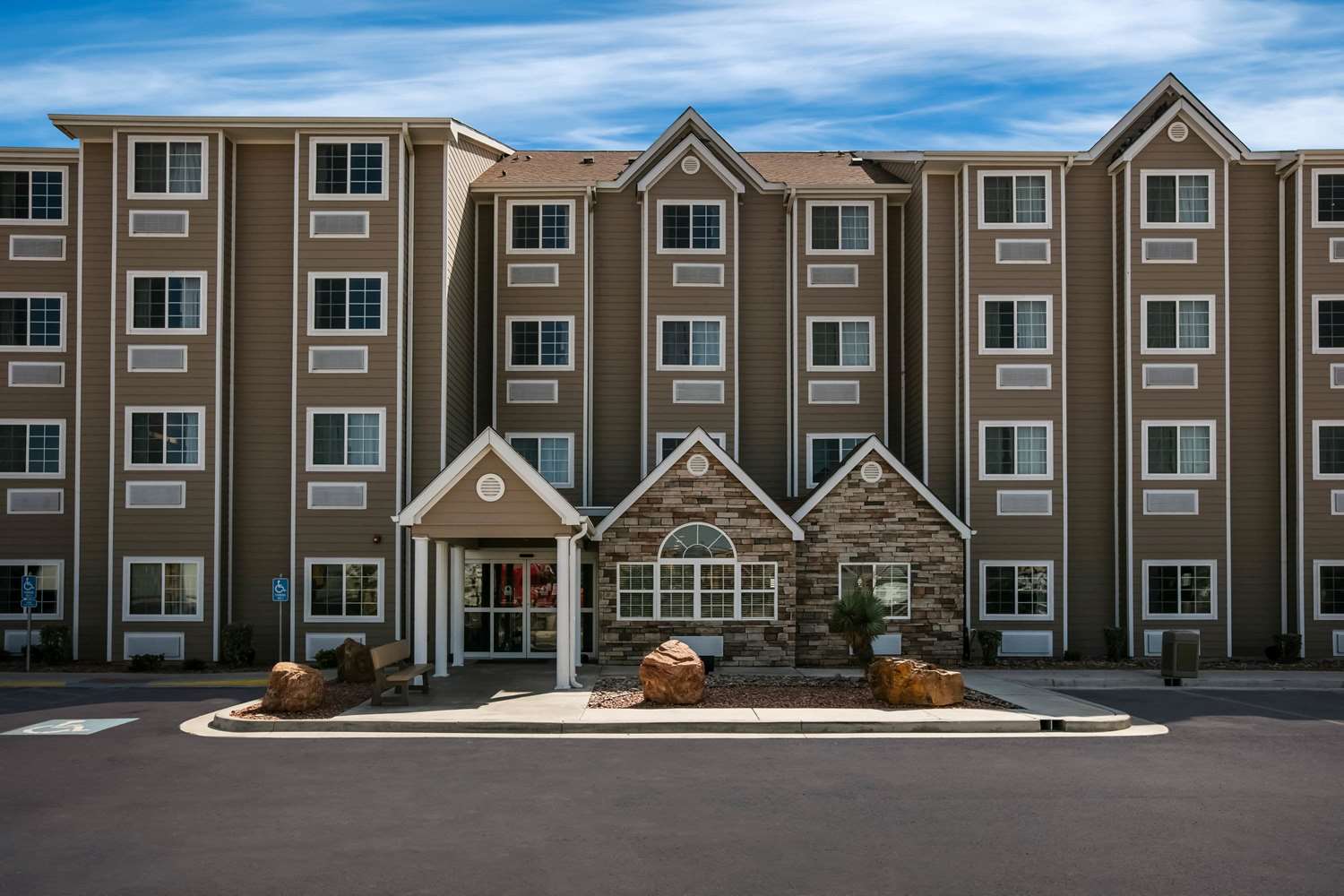 Microtel Inn And Suites By Wyndham Pecos 33/35