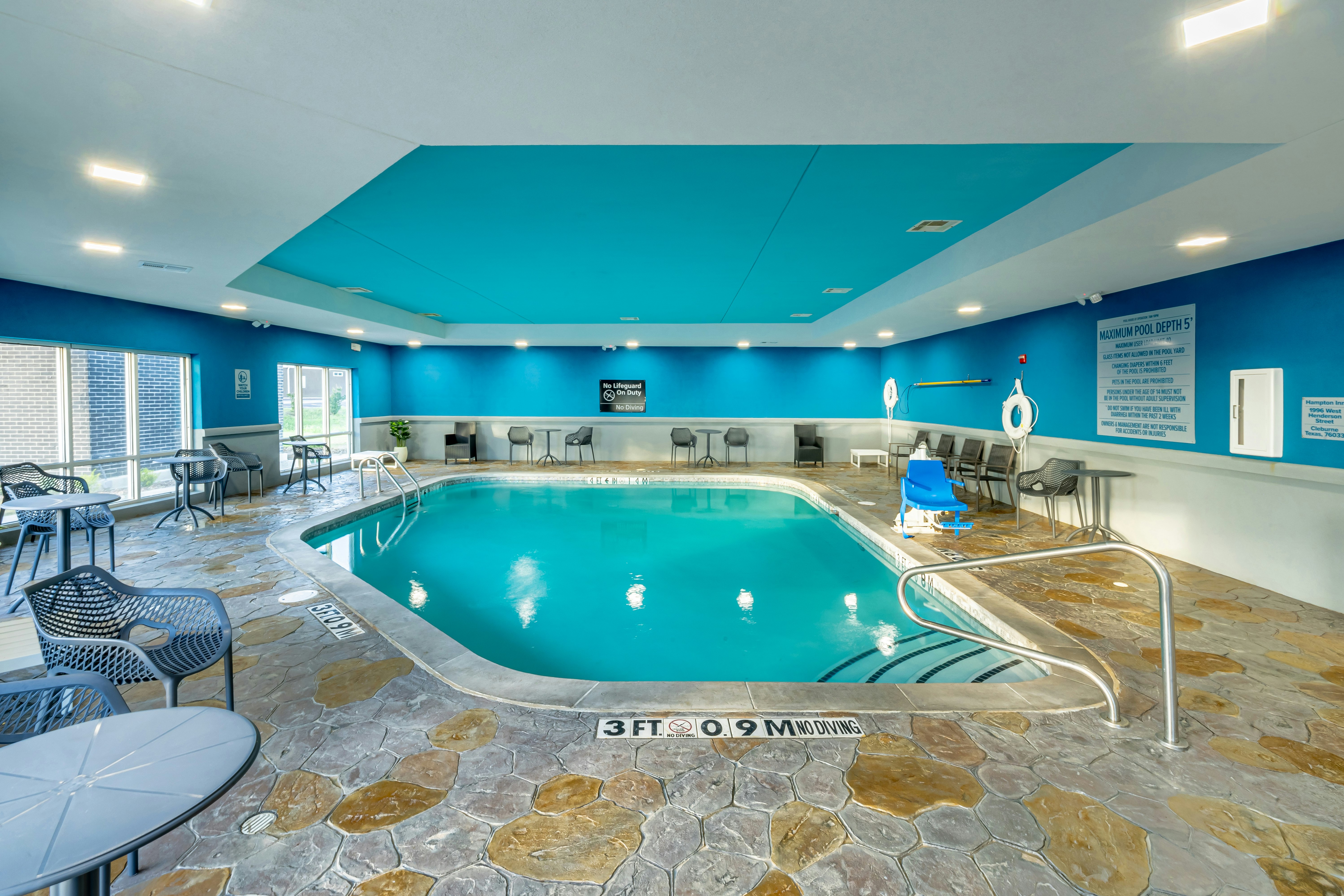 Hampton Inn and Suites Cleburne 29/78