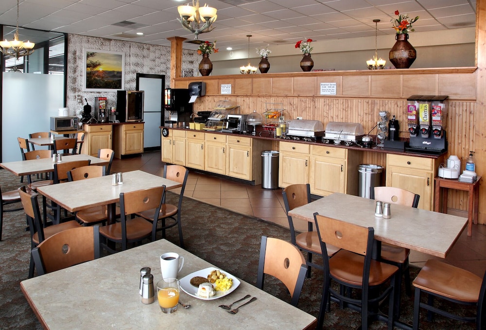 Days Inn & Suites by Wyndham Trinidad 28/41