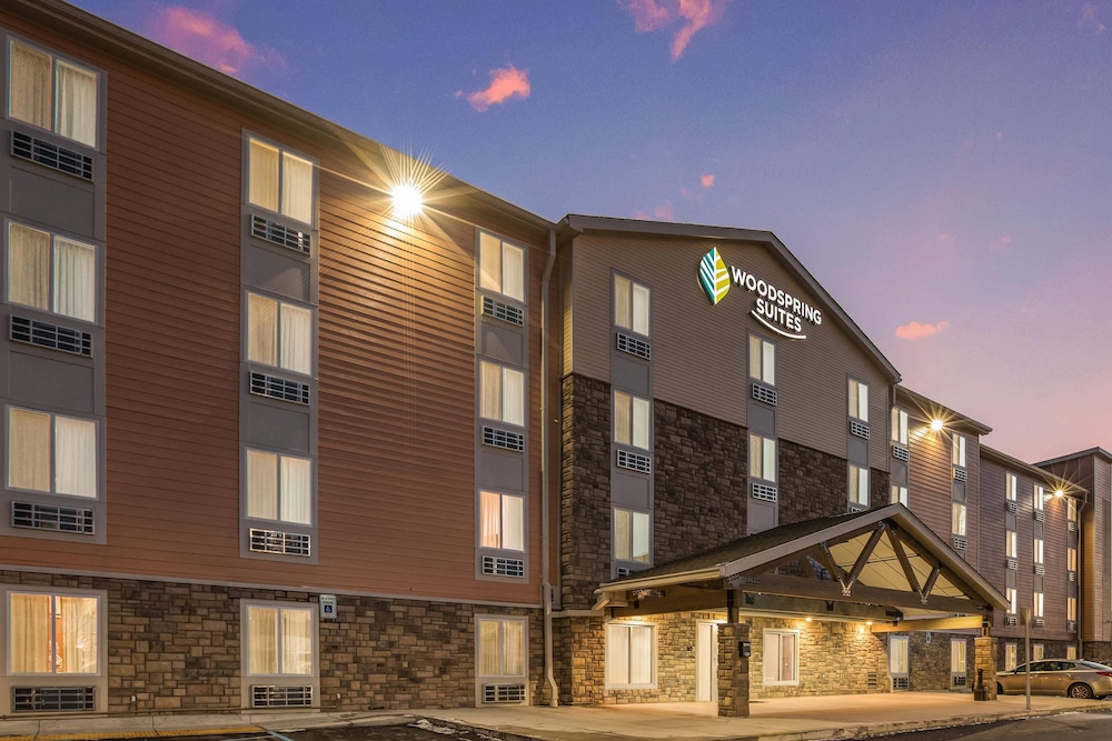 WoodSpring Suites Novi Farmington 3/47