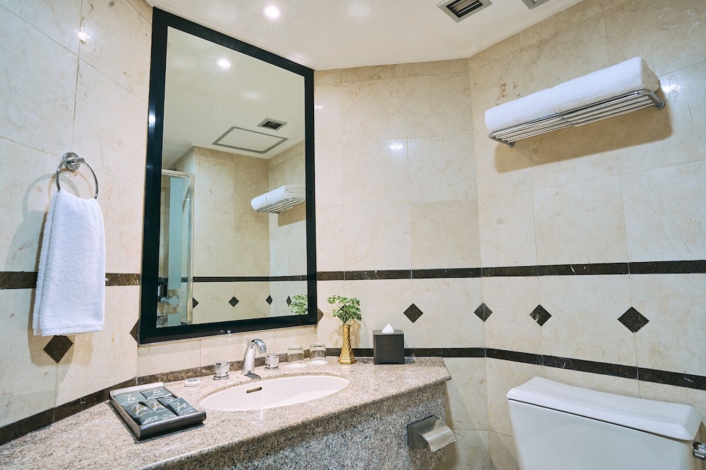 Horison Ultima Menteng Jakarta 45/50