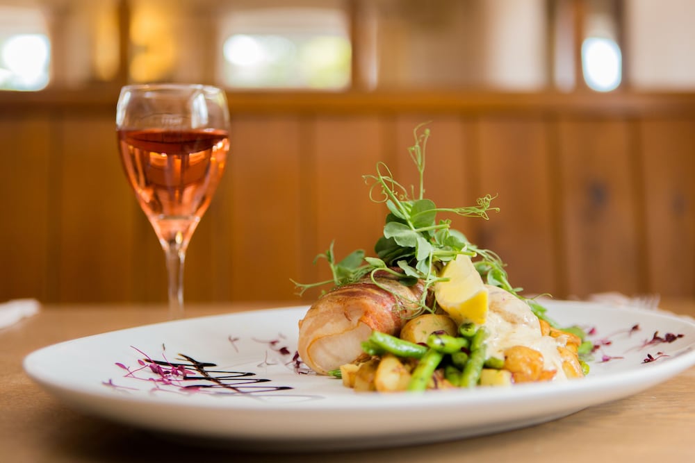 The Victoria Inn 25/50