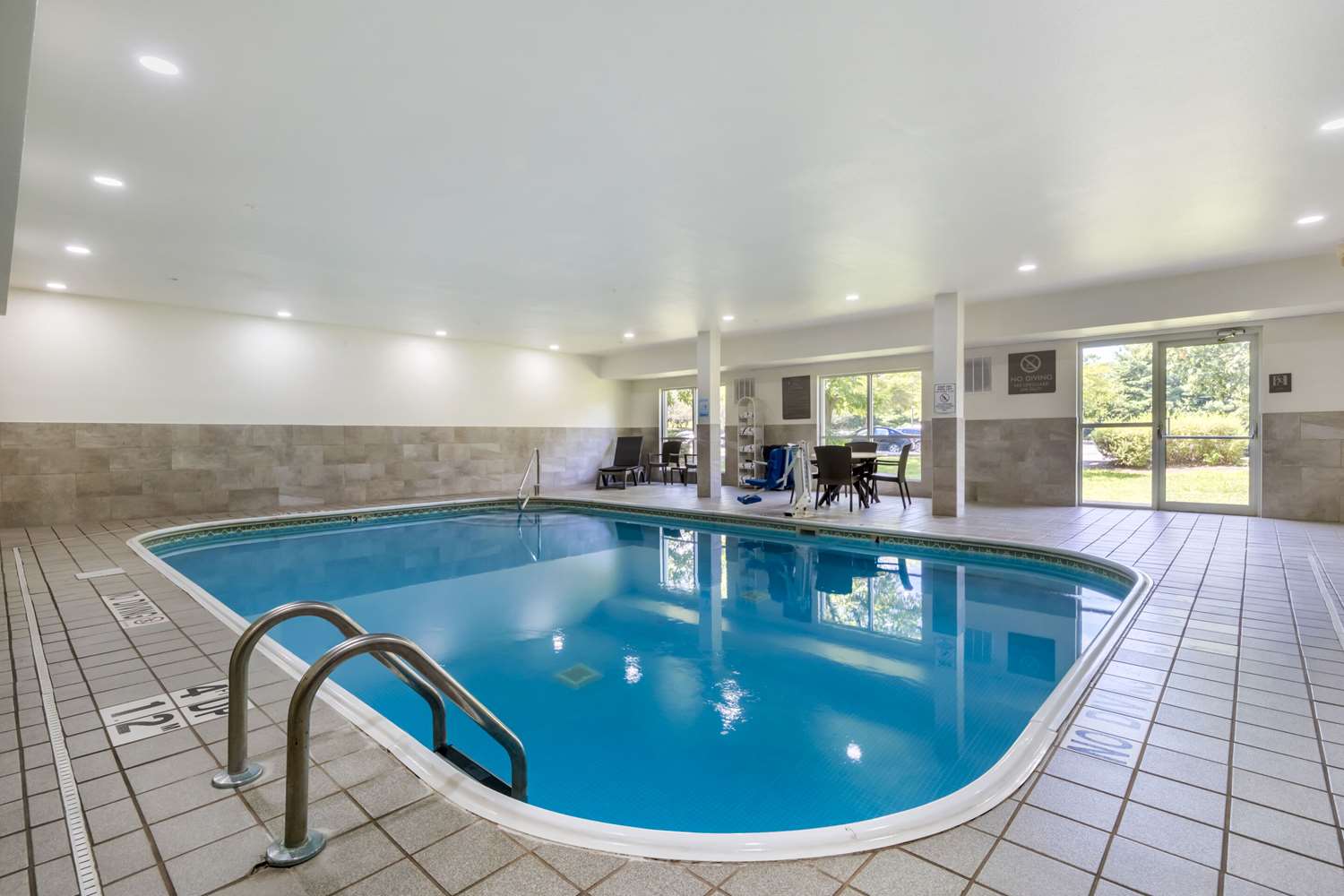 Comfort Suites Keeneland 19/48