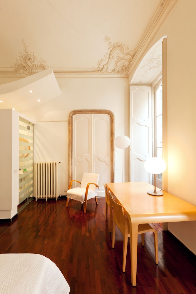 LOCANDA DI PALAZZO CICALA 46/52