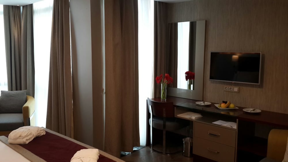 Taksim Gonen 44/54